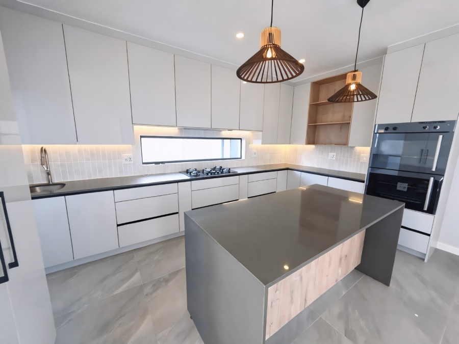 4 Bedroom Property for Sale in Sandown Western Cape